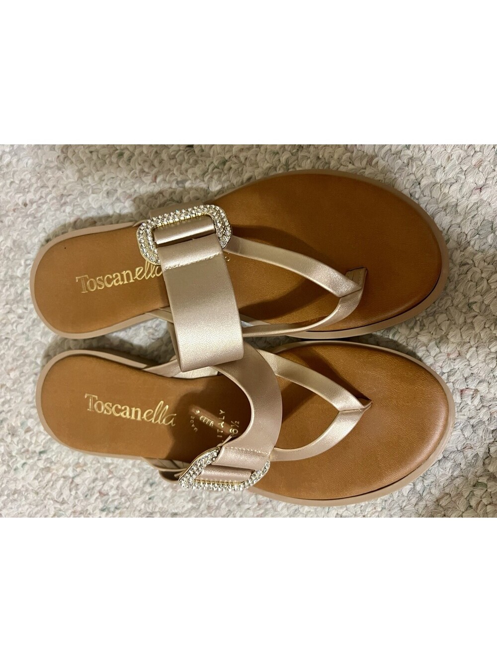 Toscanella Thong Sandals Size 6.5 Gold